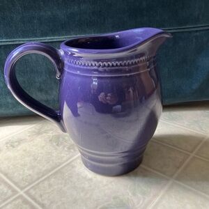 Dansk pitcher Craft Colors Purple 64oz Handled